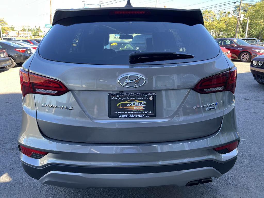 2017 Hyundai Santa Fe Sport Image 3