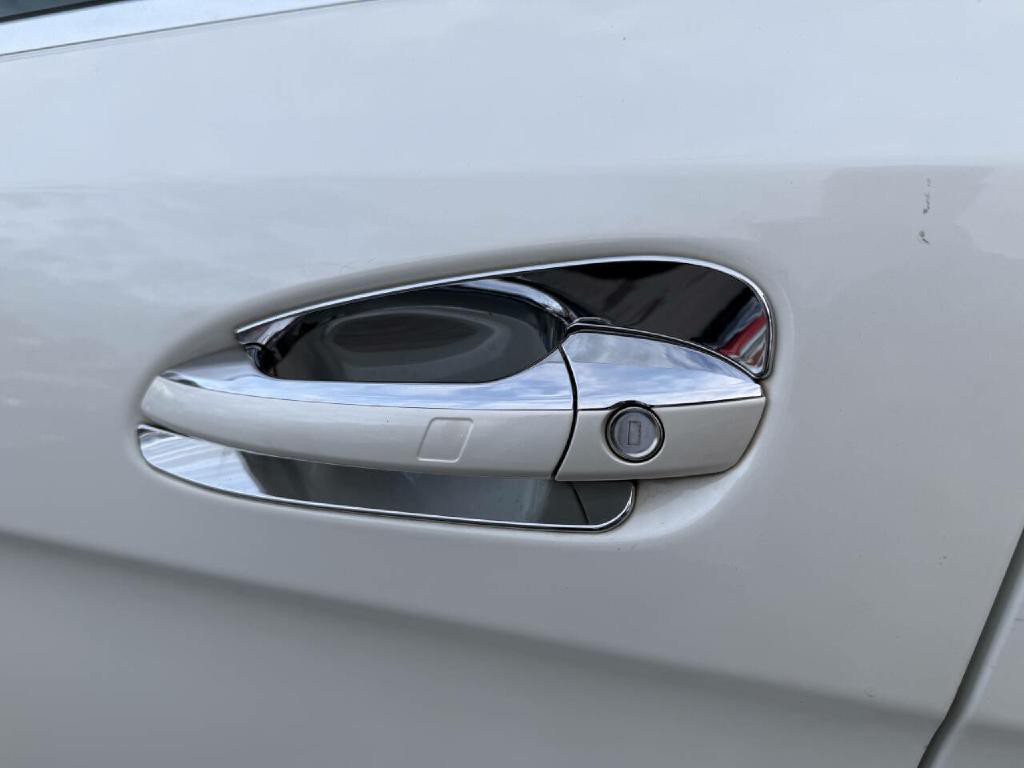 2017 Mercedes-Benz GLS-Class Image 28