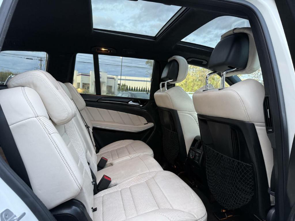 2017 Mercedes-Benz GLS-Class Image 49