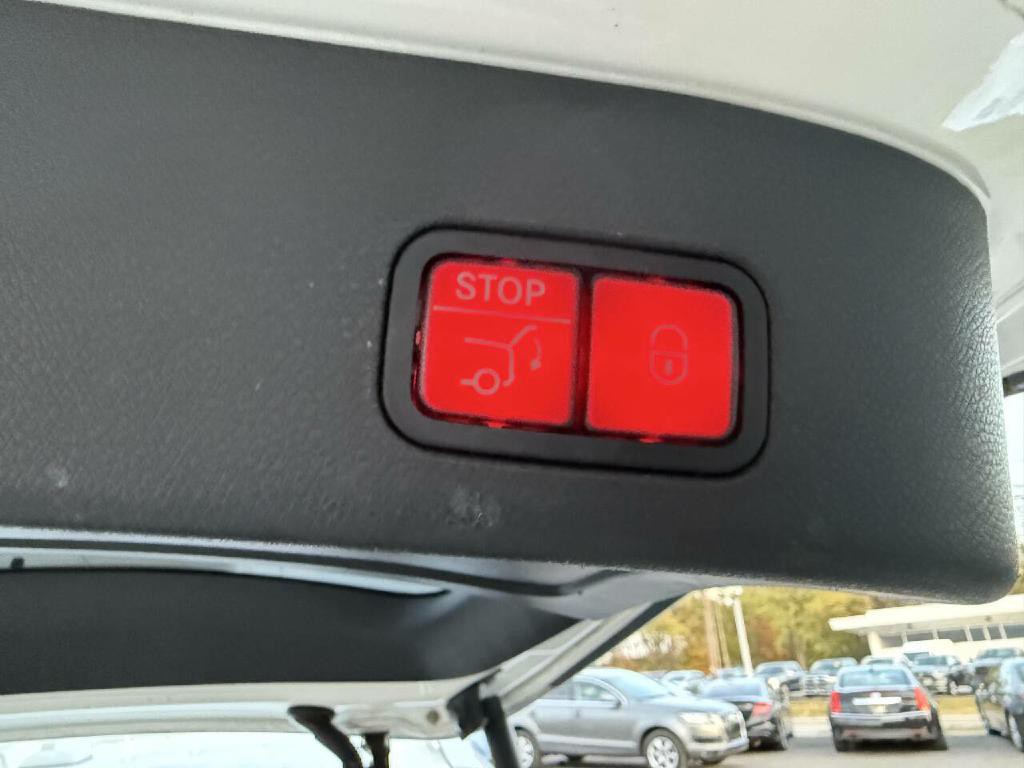 2017 Mercedes-Benz GLS-Class Image 50