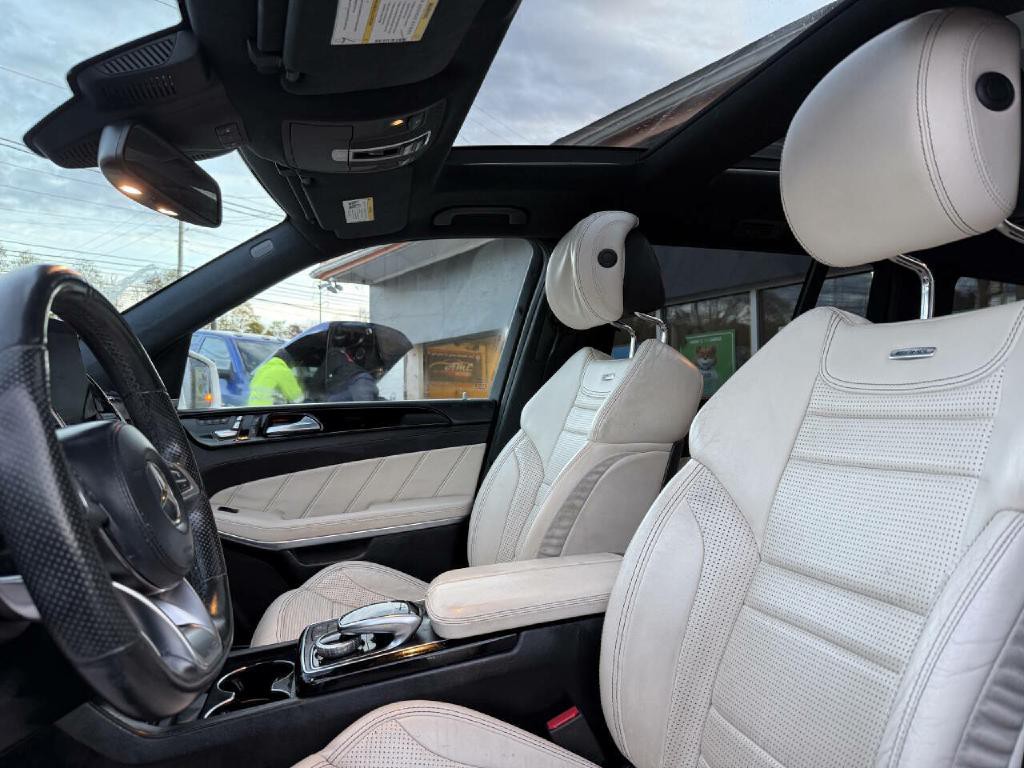 2017 Mercedes-Benz GLS-Class Image 59