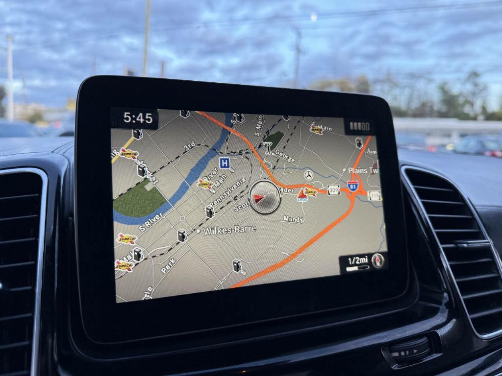 2017 Mercedes-Benz GLS-Class Image 66