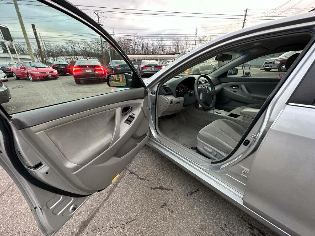 2007 Toyota Camry Image 12