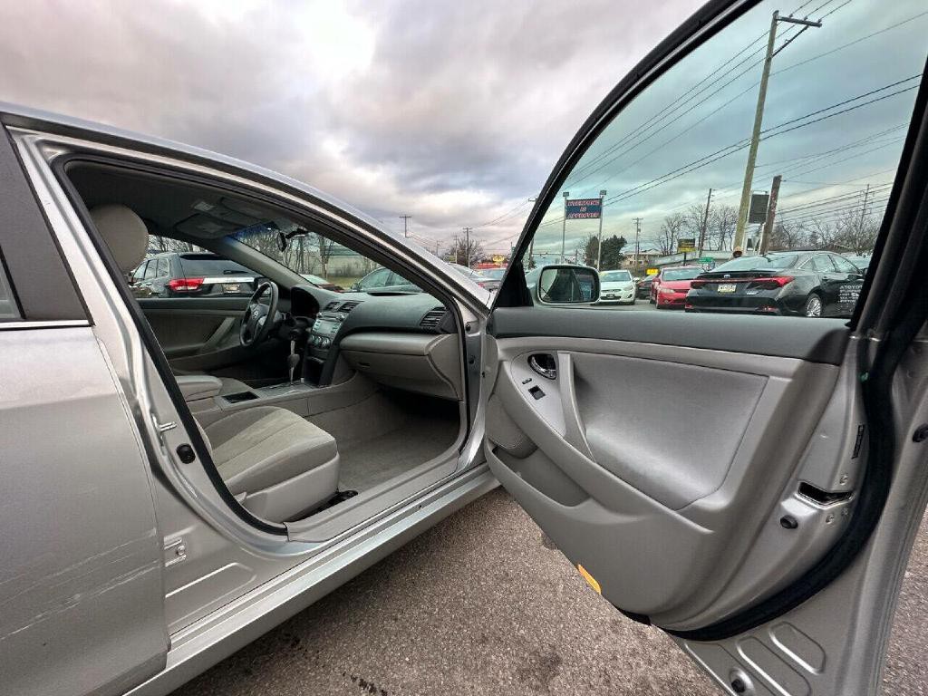 2007 Toyota Camry Image 18