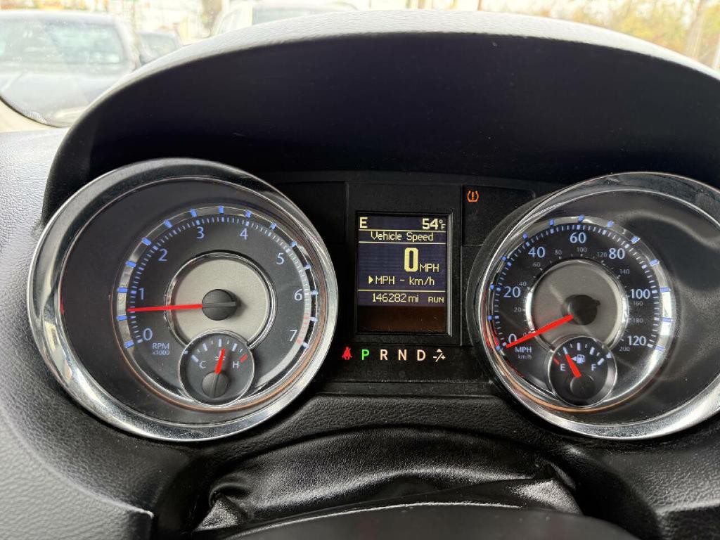 2014 Chrysler Town & Country Image 48