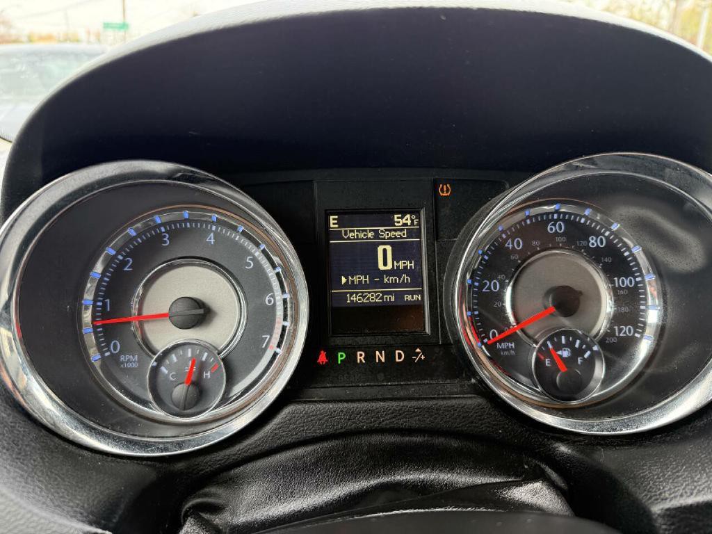 2014 Chrysler Town & Country Image 56