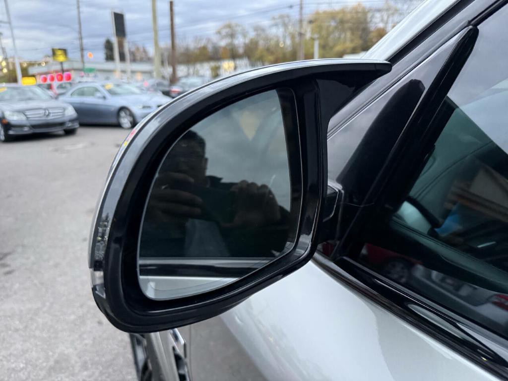 2018 BMW X5 Image 25