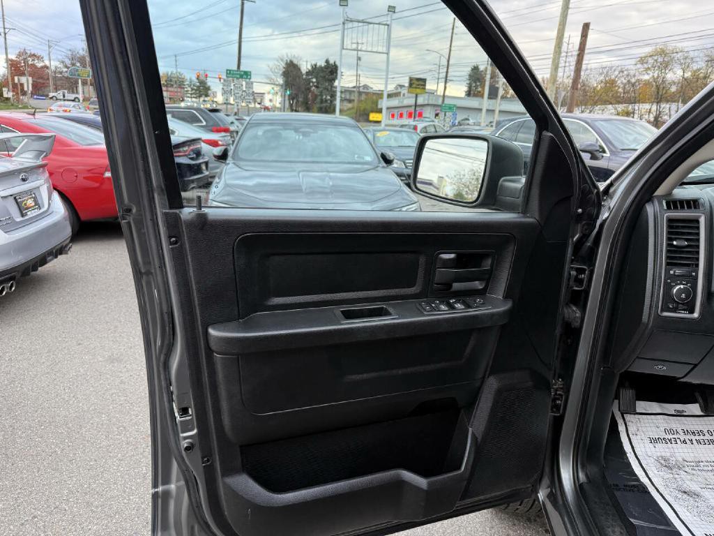 2013 RAM 1500 Image 23