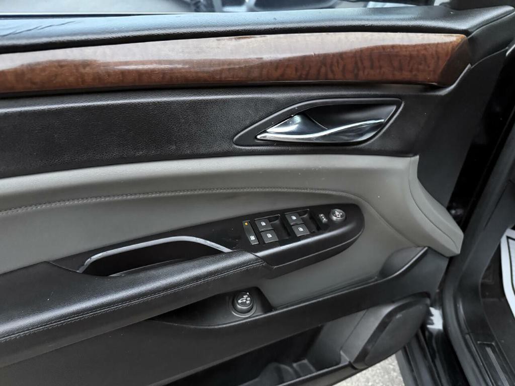 2011 Cadillac SRX Image 20