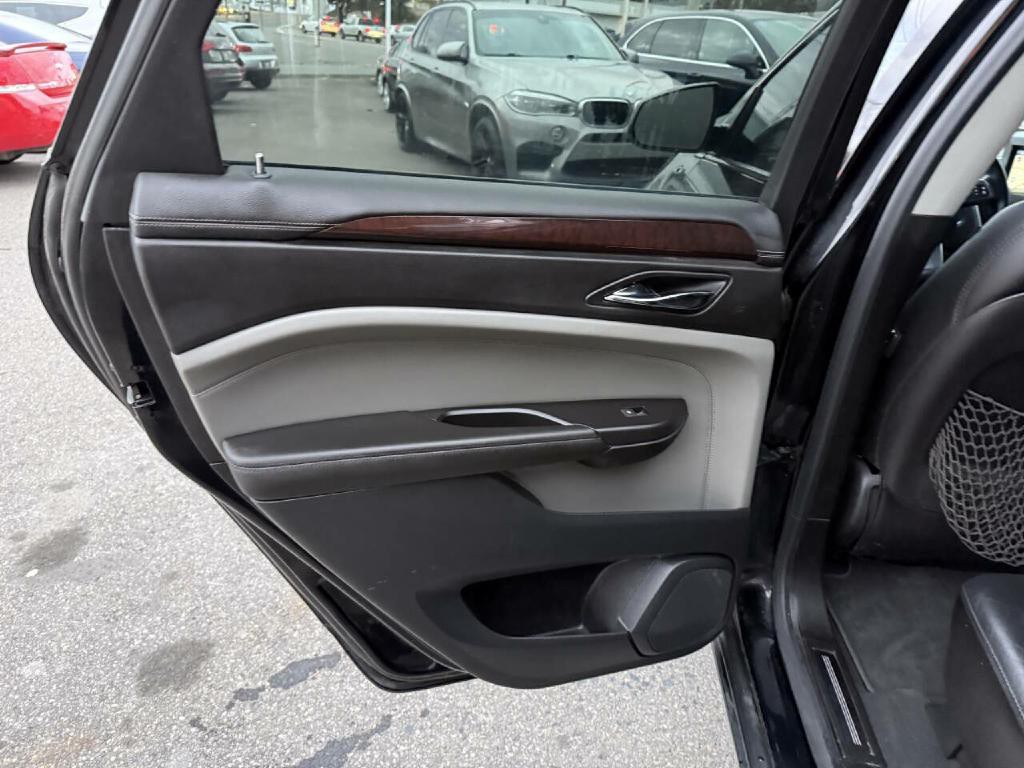 2011 Cadillac SRX Image 22