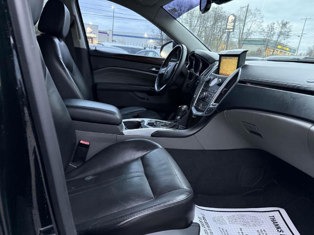 2011 Cadillac SRX Image 30