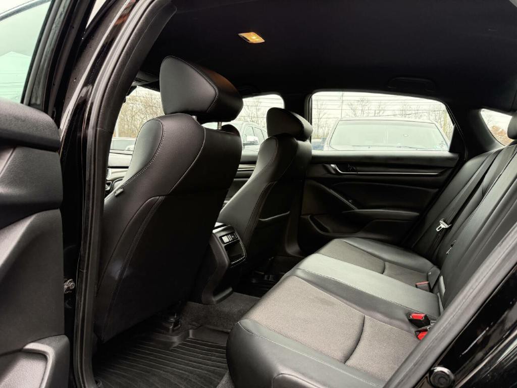 2022 Honda Accord Image 36