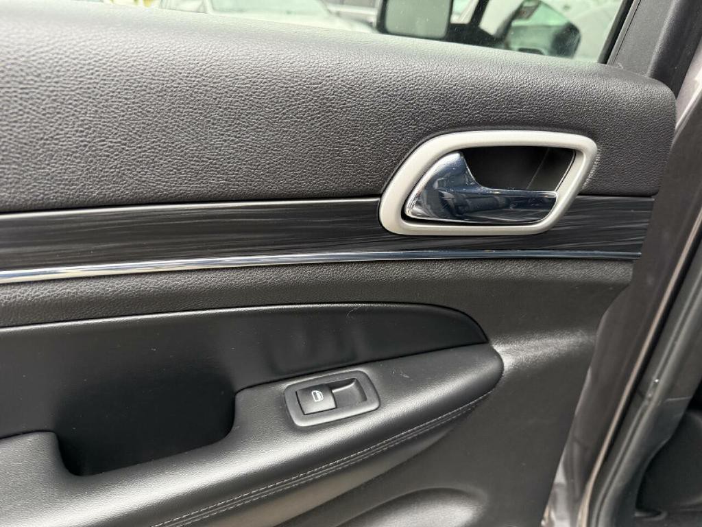 2020 Jeep Grand Cherokee Image 36