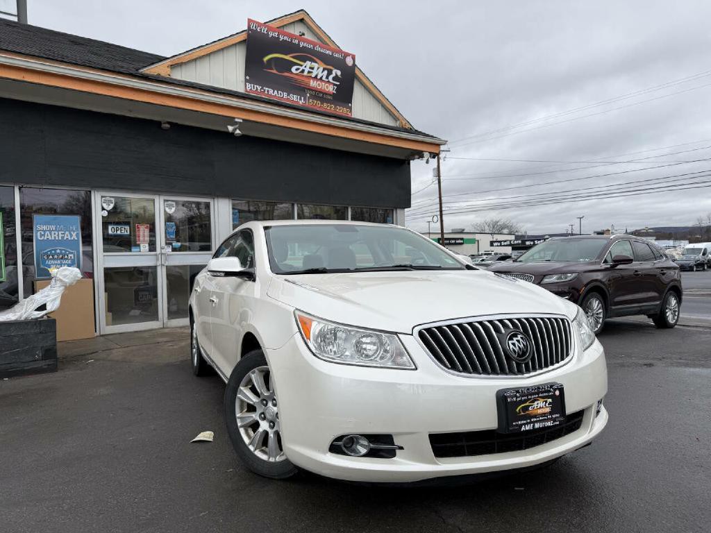 2013 Buick Lacrosse Image 1