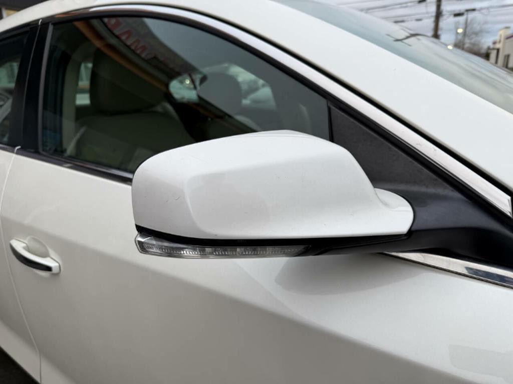 2013 Buick Lacrosse Image 18