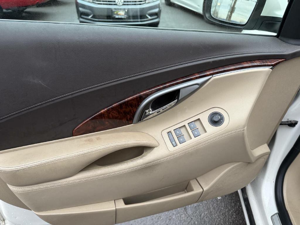 2013 Buick Lacrosse Image 23