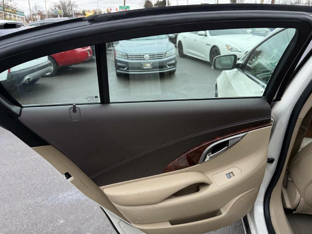 2013 Buick Lacrosse Image 24