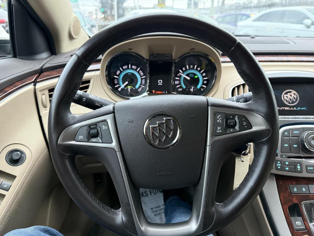 2013 Buick Lacrosse Image 38