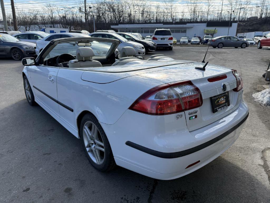 2007 Saab 9-3 Image 13