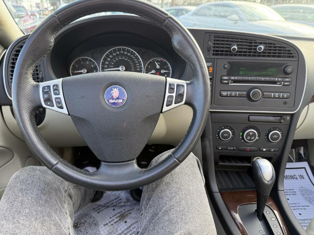 2007 Saab 9-3 Image 31