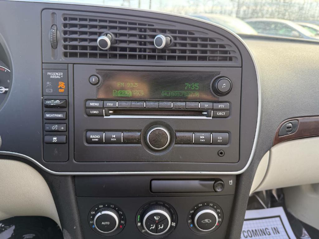 2007 Saab 9-3 Image 32