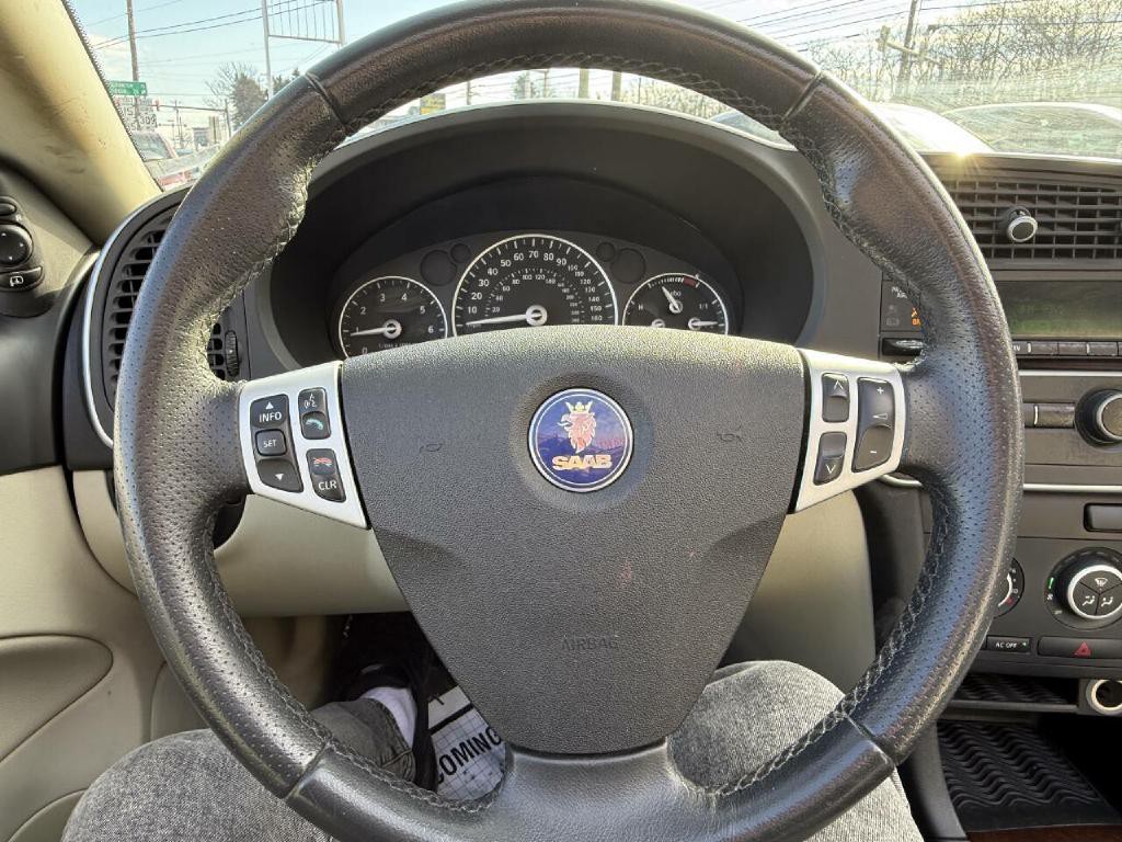 2007 Saab 9-3 Image 37