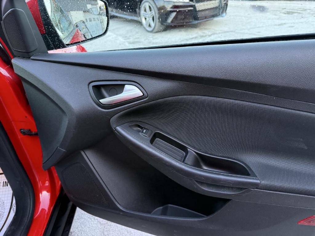 2014 Ford Focus Image 27