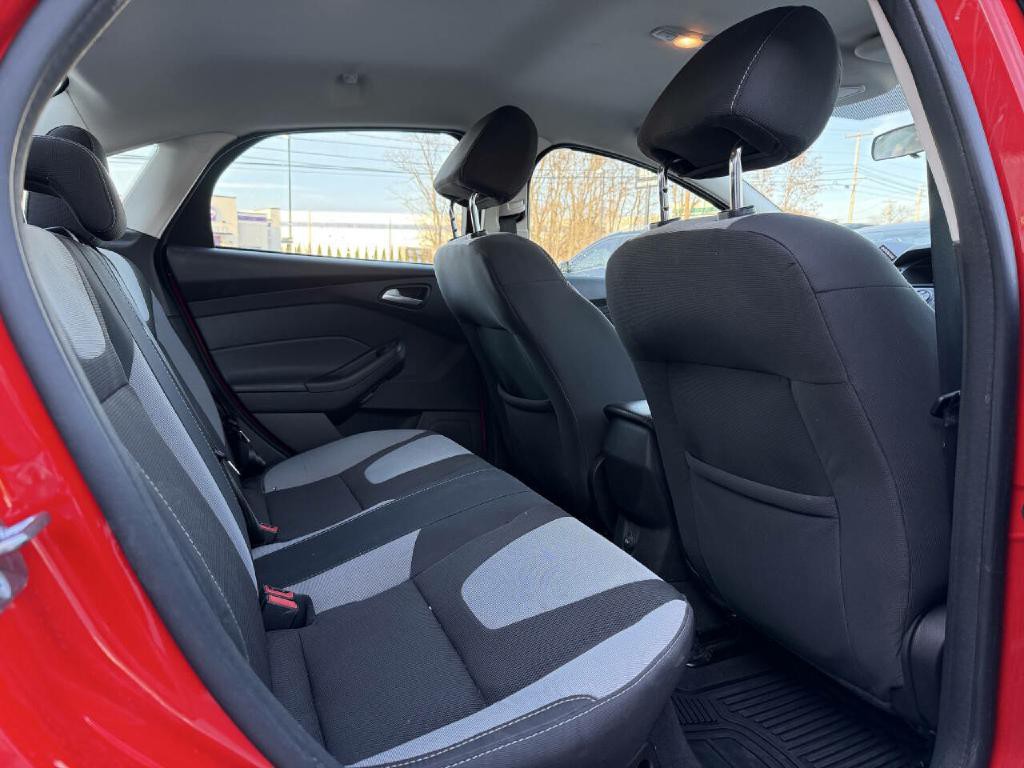 2014 Ford Focus Image 46