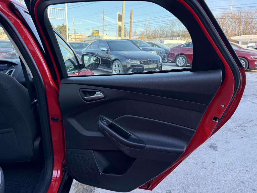 2014 Ford Focus Image 48