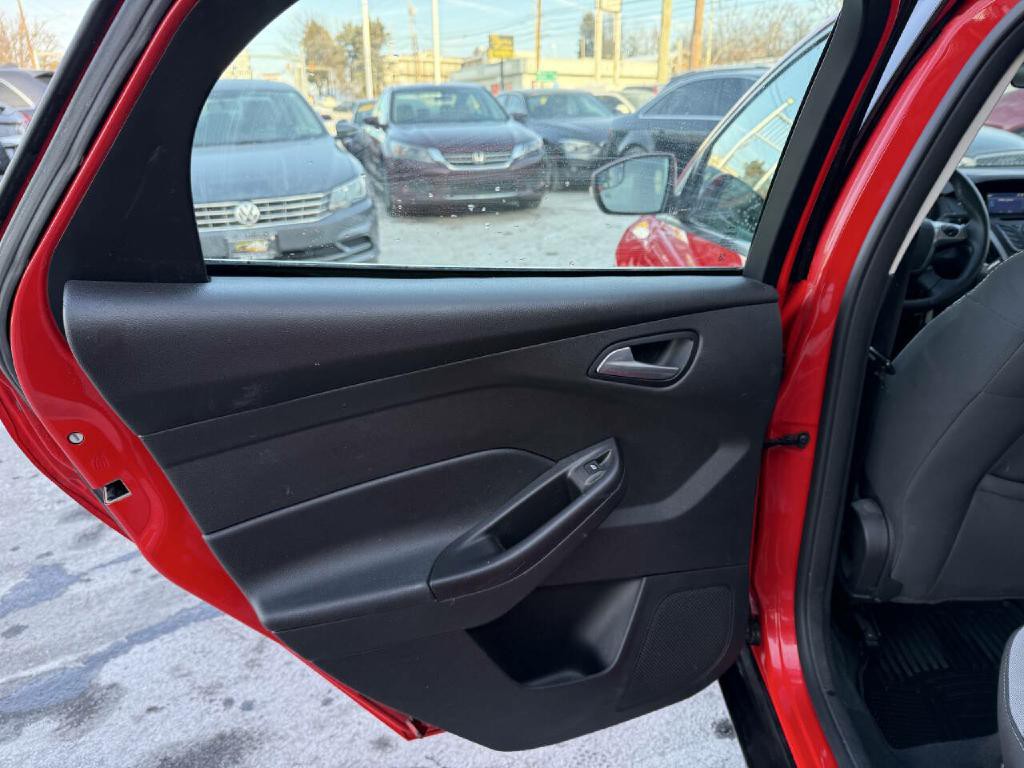 2014 Ford Focus Image 51