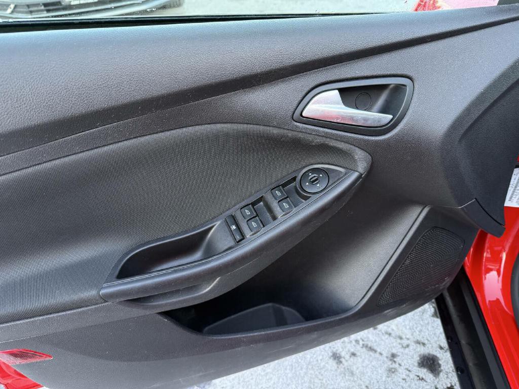 2014 Ford Focus Image 53