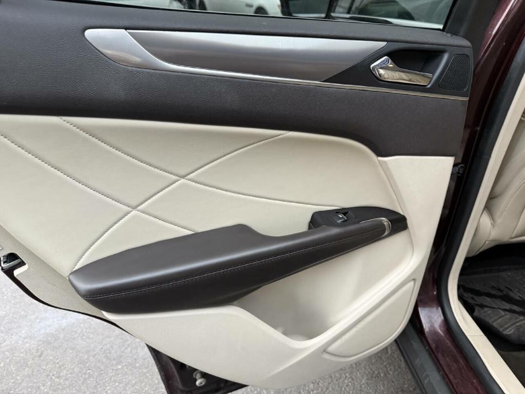 2019 Lincoln MKC Image 32