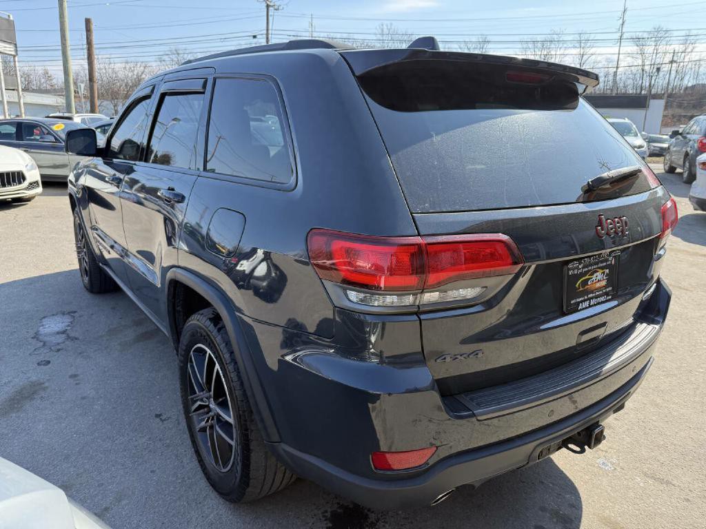 2017 Jeep Grand Cherokee Image 9