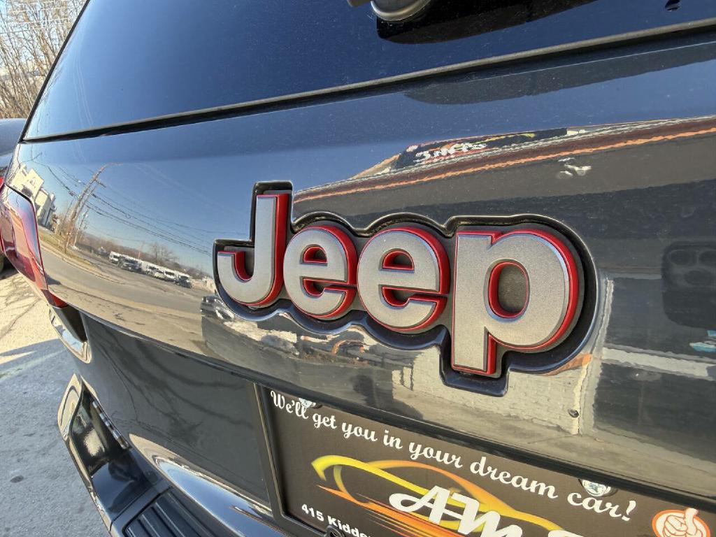 2017 Jeep Grand Cherokee Image 30