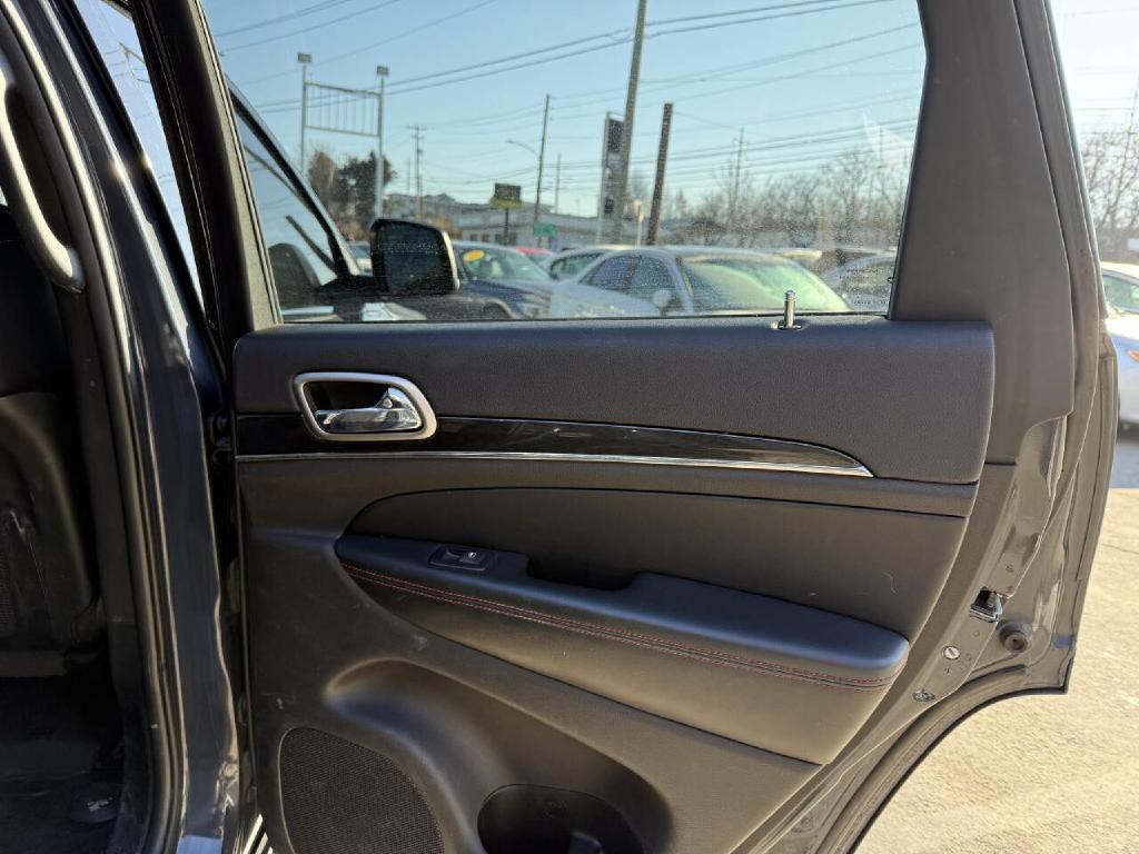 2017 Jeep Grand Cherokee Image 46