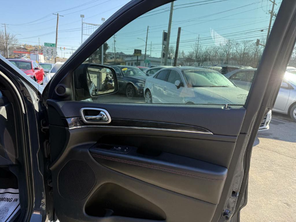 2017 Jeep Grand Cherokee Image 53