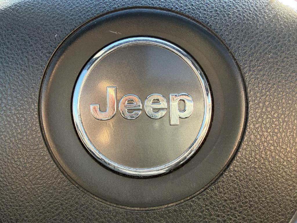 2017 Jeep Grand Cherokee Image 63