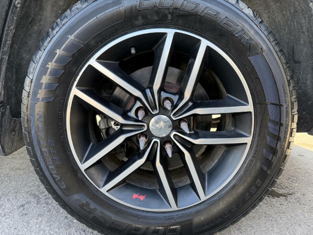 2017 Jeep Grand Cherokee Image 84