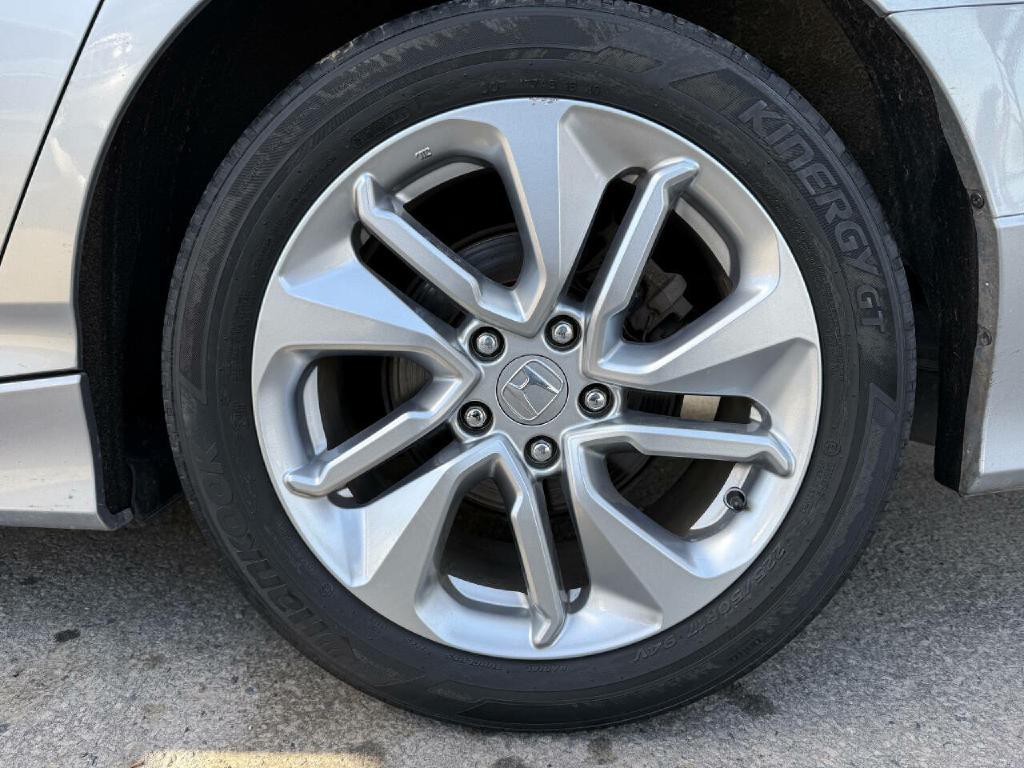 2018 Honda Accord Image 27