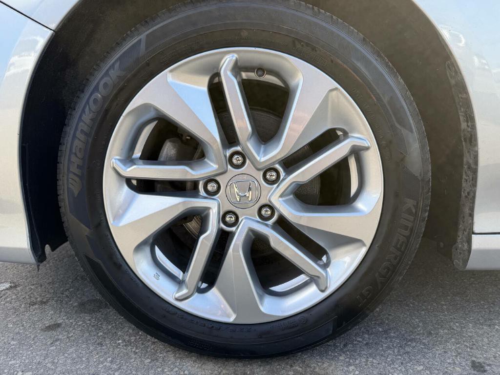 2018 Honda Accord Image 28