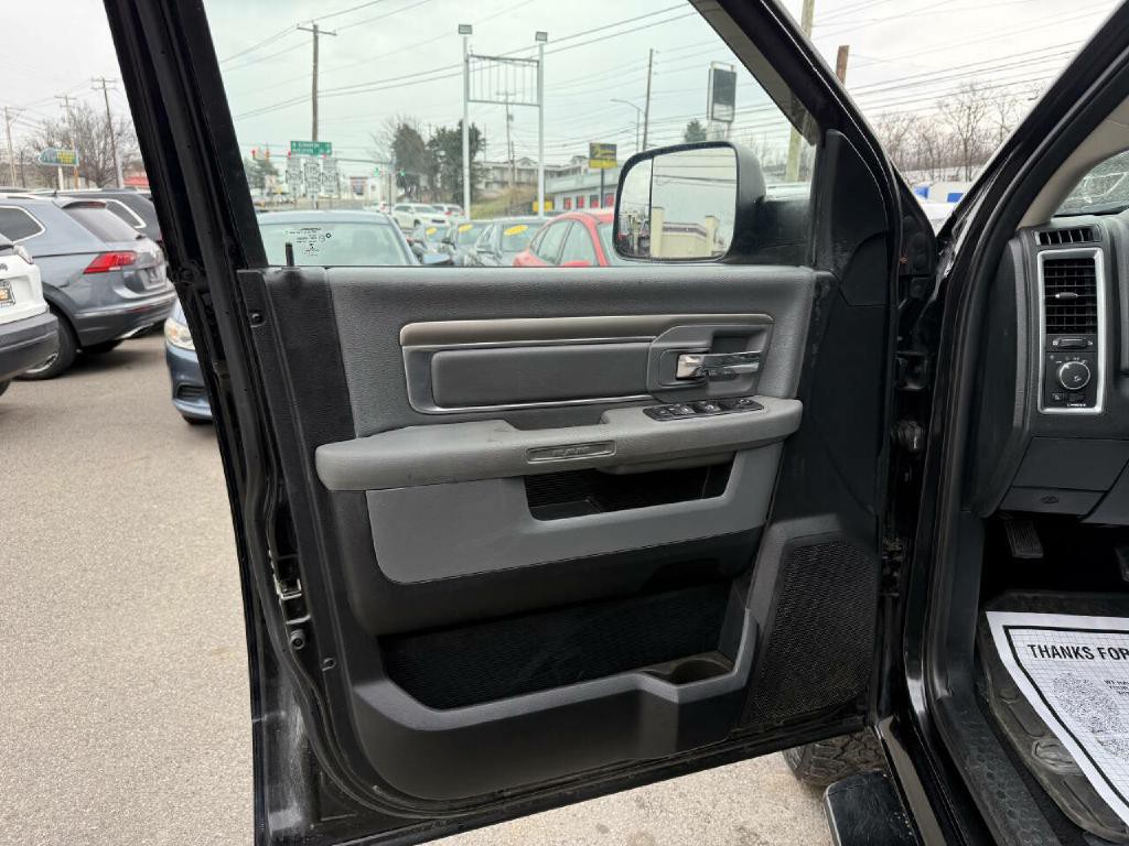 2016 RAM 1500 Image 28
