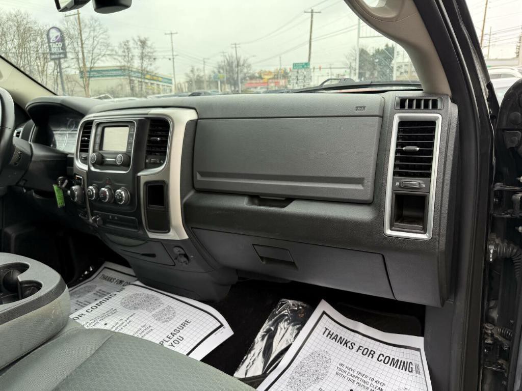 2016 RAM 1500 Image 44