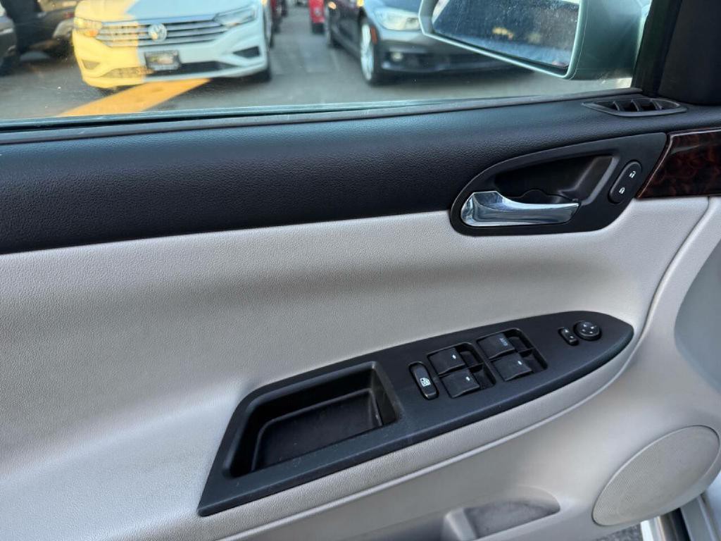2014 Chevrolet Impala Image 33