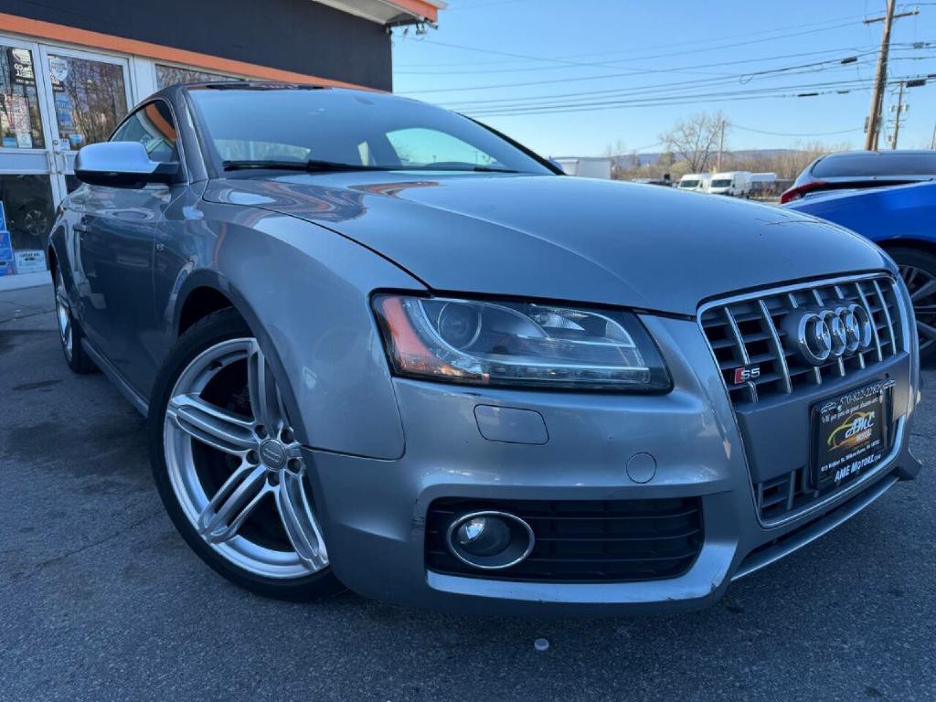 2011 Audi S5 Image 2