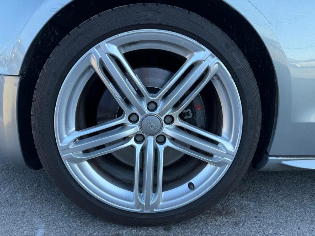 2011 Audi S5 Image 24