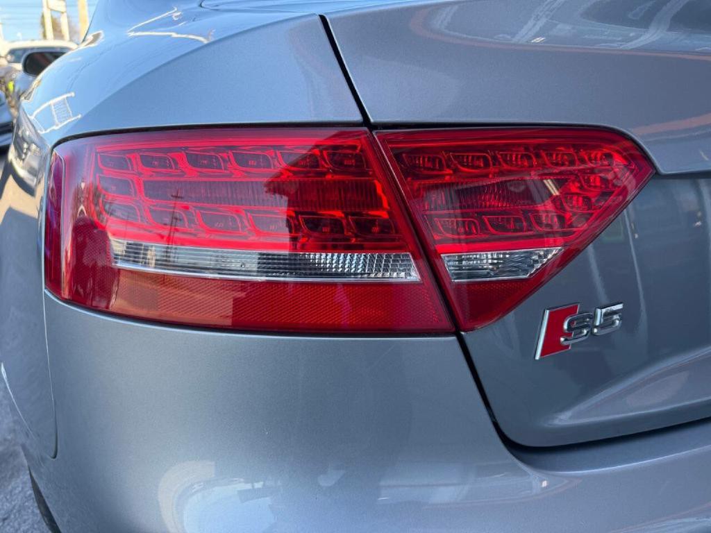 2011 Audi S5 Image 32