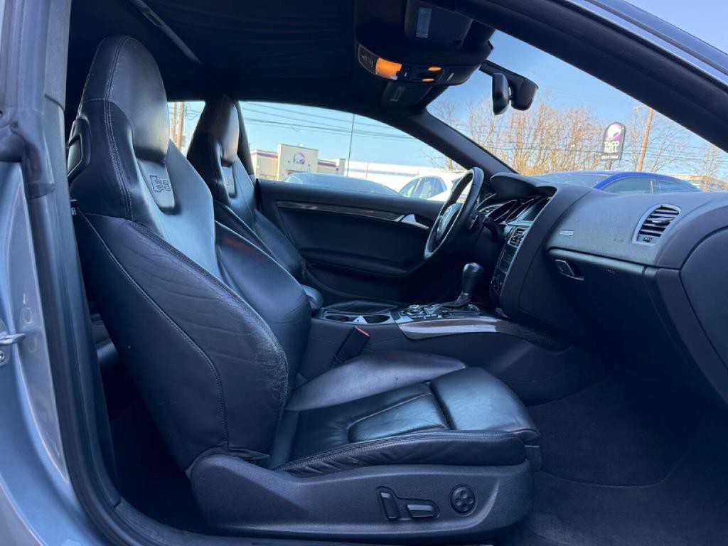 2011 Audi S5 Image 36