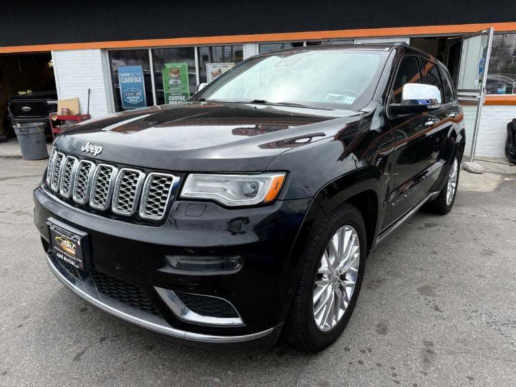 2017 Jeep Grand Cherokee Image 12