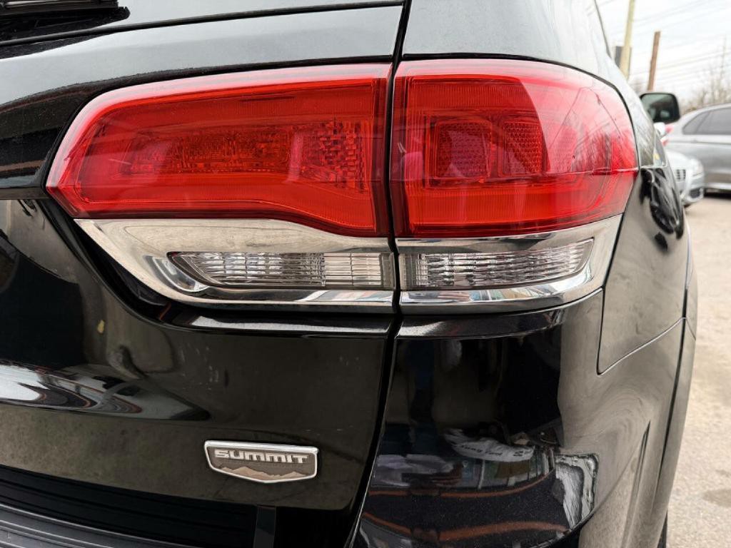 2017 Jeep Grand Cherokee Image 32