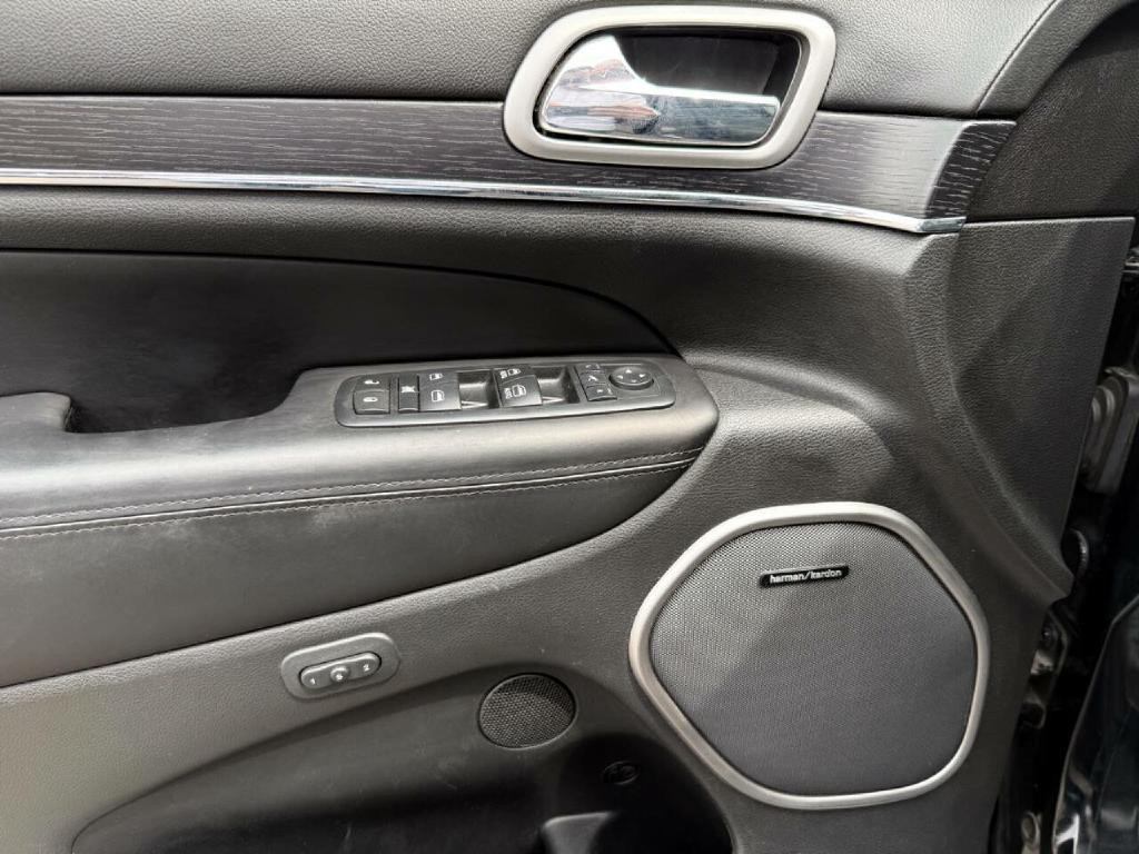 2017 Jeep Grand Cherokee Image 35